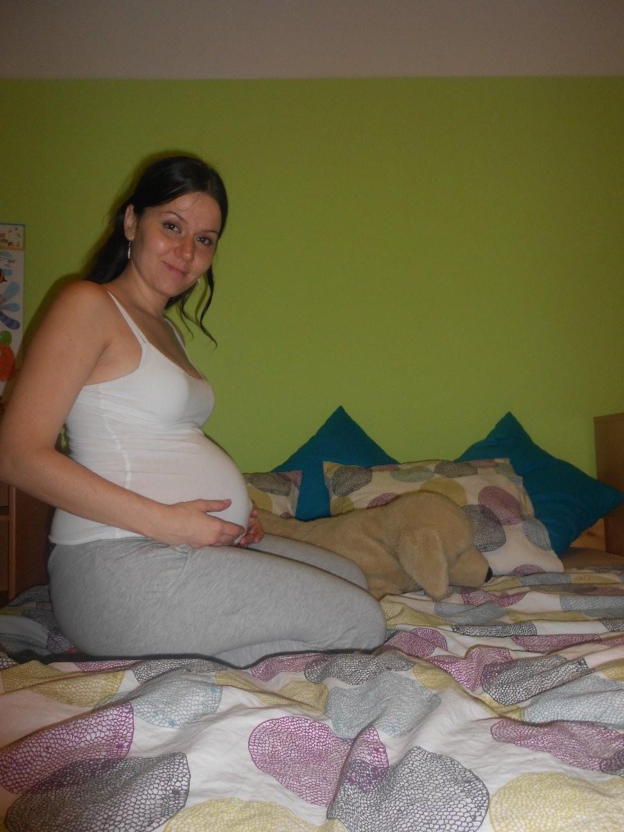 Pregnant Amateur Girlfriend 82 (Pregnant Amateur Girlfriend 82.jpg) Image -  40865971 - TurboImageHost.com