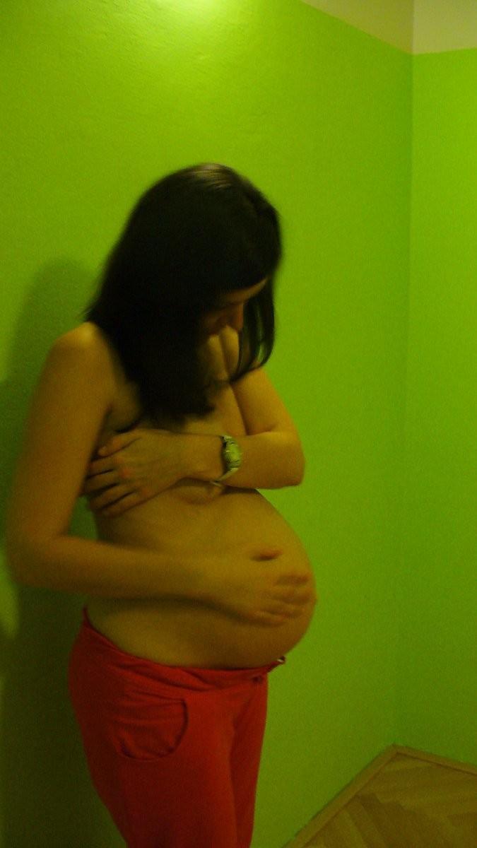 Pregnant Amateur Girlfriend 12