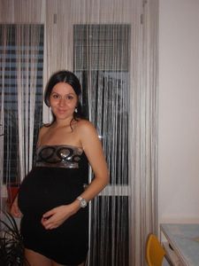 Pregnant-Amateur-Girlfriend-x127-r6xf8j87k2.jpg