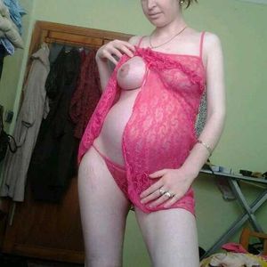 Turkish Pregnant Mom Needs Cock x2937ad26io2o.jpg