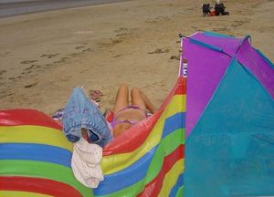 Beach Voyeur Sexy Girls Bikini (64 Pics)-f7aixlufaw.jpg