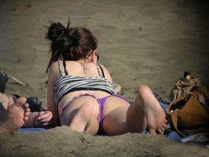 Beach Voyeur Sexy Girls Bikini (64 Pics)-z7aixmapqr.jpg