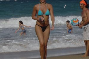 Beach-Voyeur-Sexy-Girls-Bikini-%2864-Pics%29-s7aixodv6r.jpg