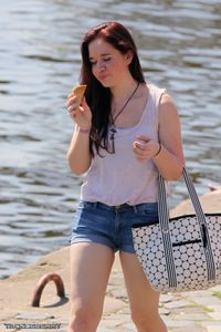 Candid Hotties - 03 67bmsu5dvh