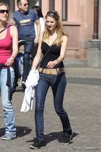 Candid Hotties - 03 p7bmtbbi7q